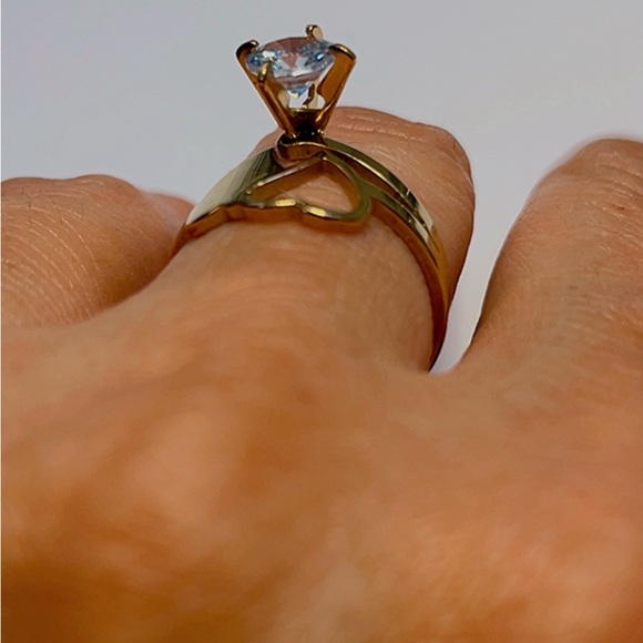 NWT Stainless Steel Gold zircon double Heart Woman ring Size 6.5 - Picture 6 of 16